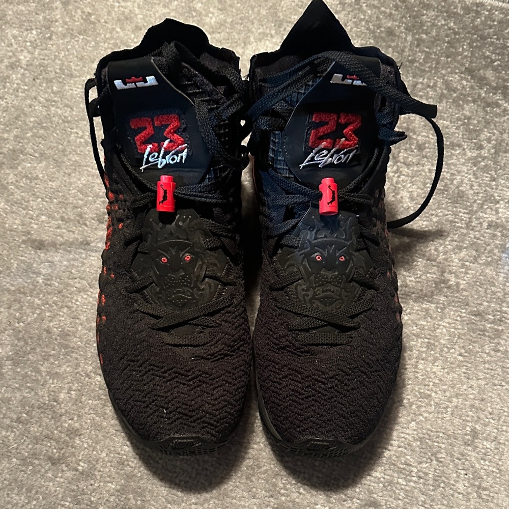 LEBRON 17 “INFRARED VI” - Picture 3 of 8